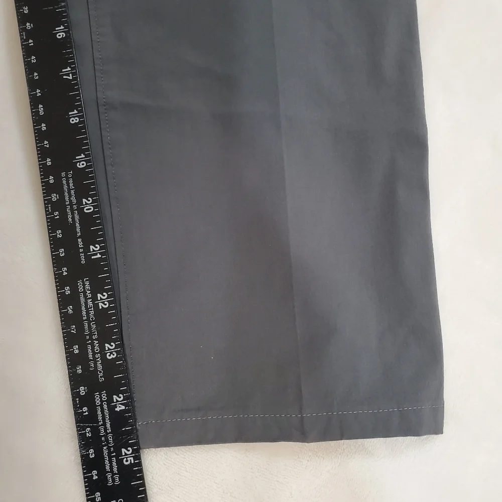J. Crew Tech Pant 484 Slim Size 34x30. Gray Color.  SKU# A-64